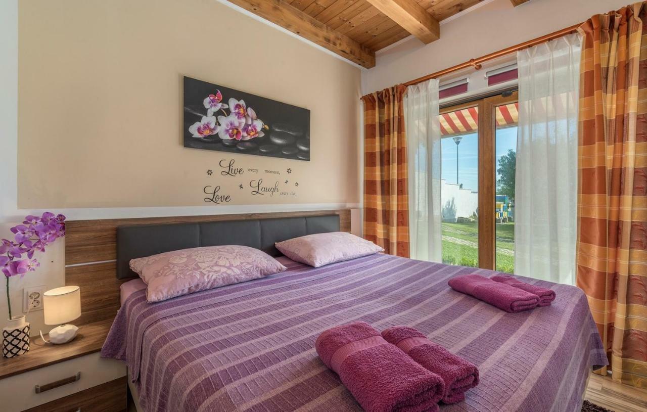 Holiday House Antonio Poreč Dış mekan fotoğraf